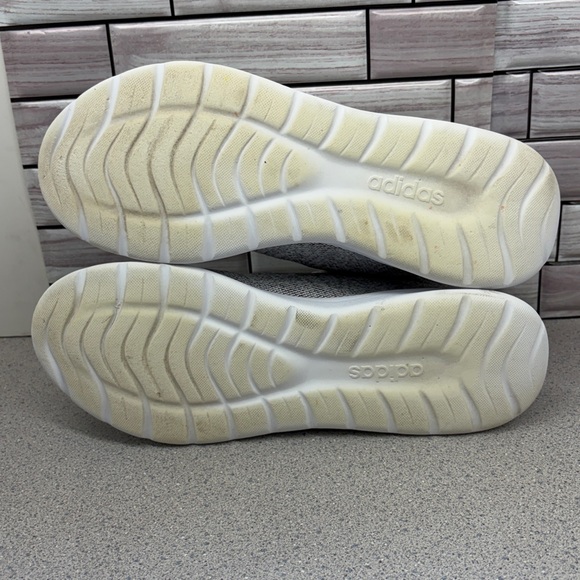 Adidas Cloudfoam aapure a women’s size 8.5 in excellent condition - Picture 9 of 9